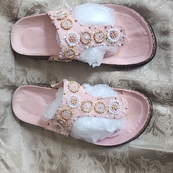 Preloved Embellished Fitflops - Picture 1 of 6